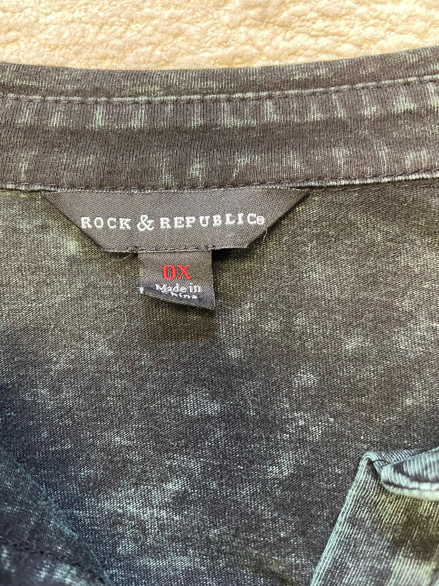 Rock & Republic Women's Button Down (0X)