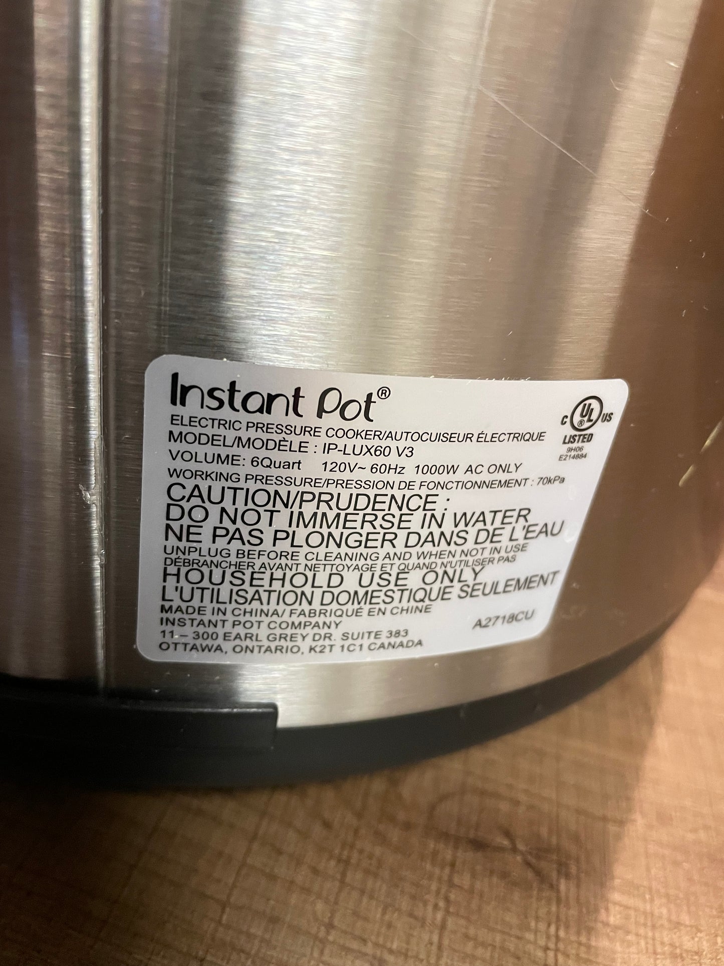 InstaPot Lux 6-in-1 Pressure Cooker