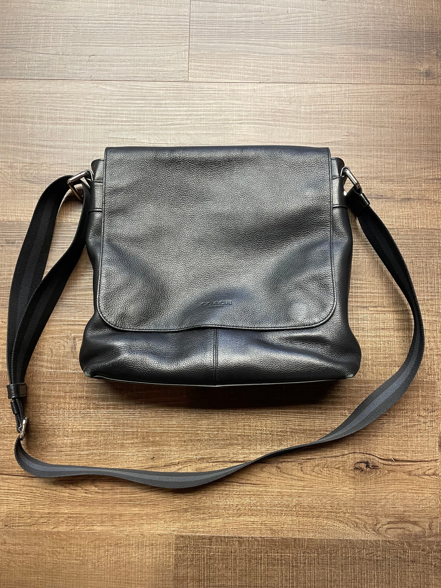 Coach Charles Small Messenger Crossbody (F72362)