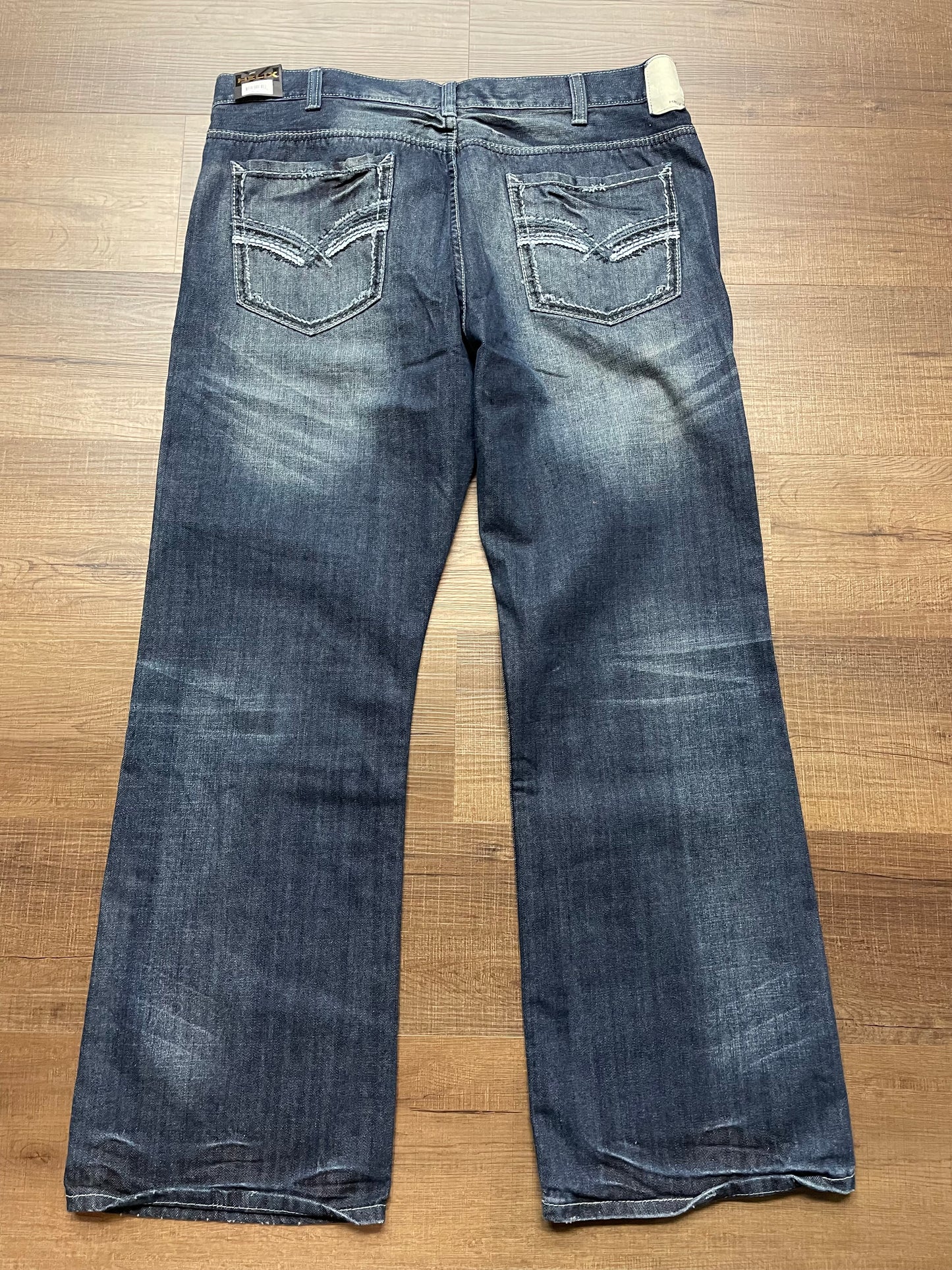 Helix NWT Relaxed Boot Cut Men's Jeans (38x32)