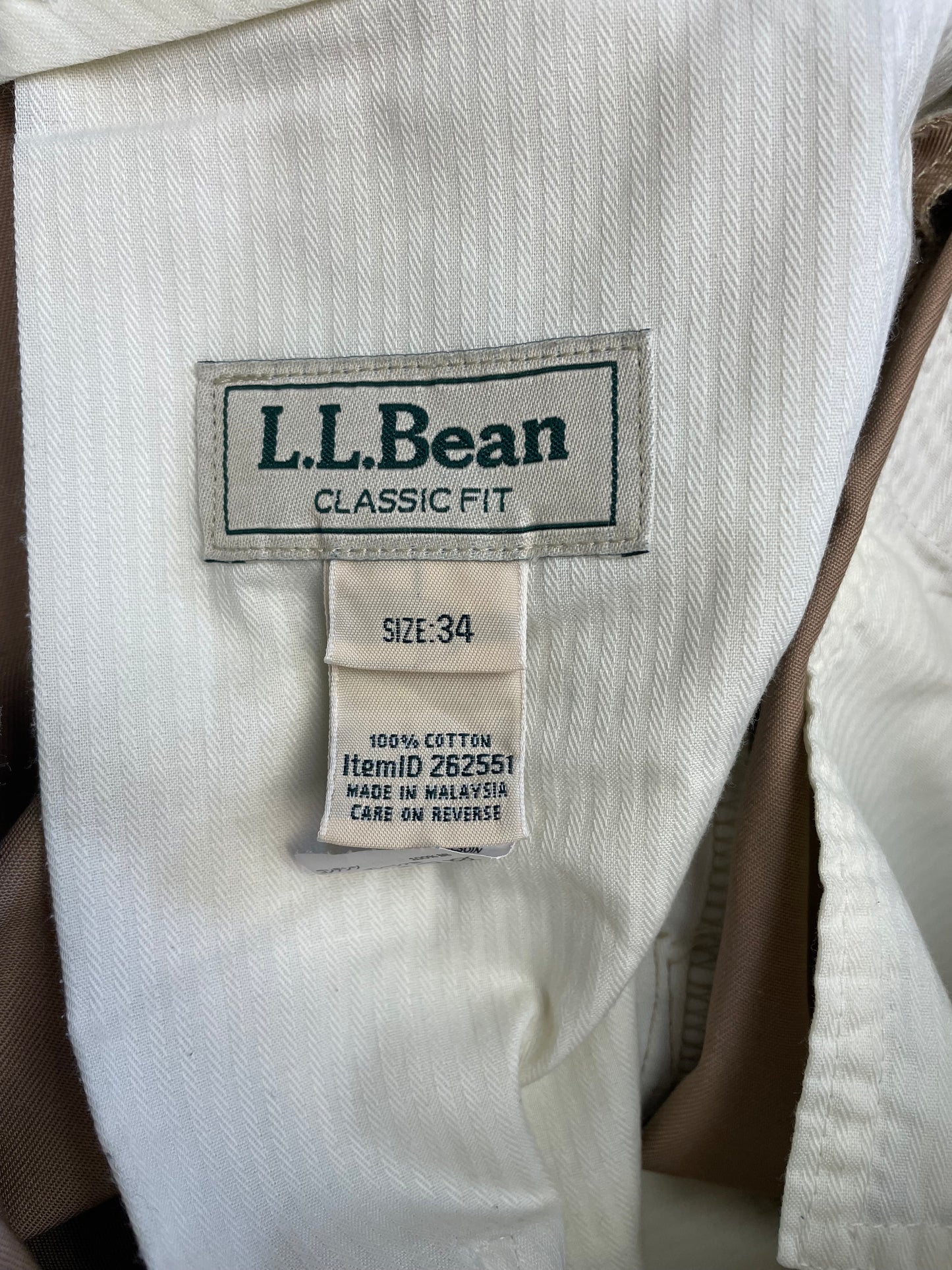 L.L. Bean Men's Classic Fit Khaki (34)