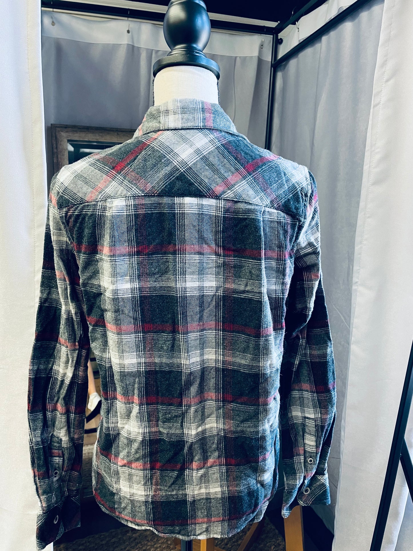 North River Outfitters Flannel (S)