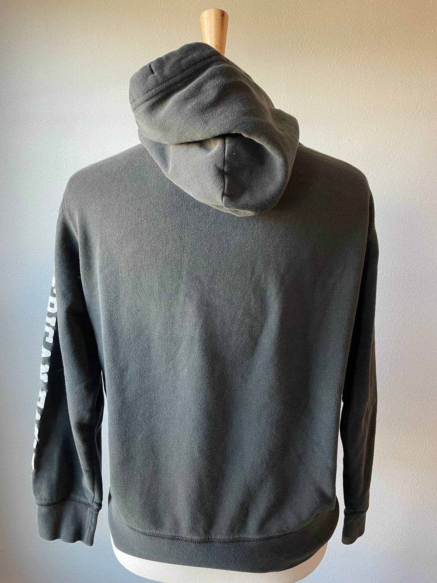 American Eagle Black Hoodie (M)