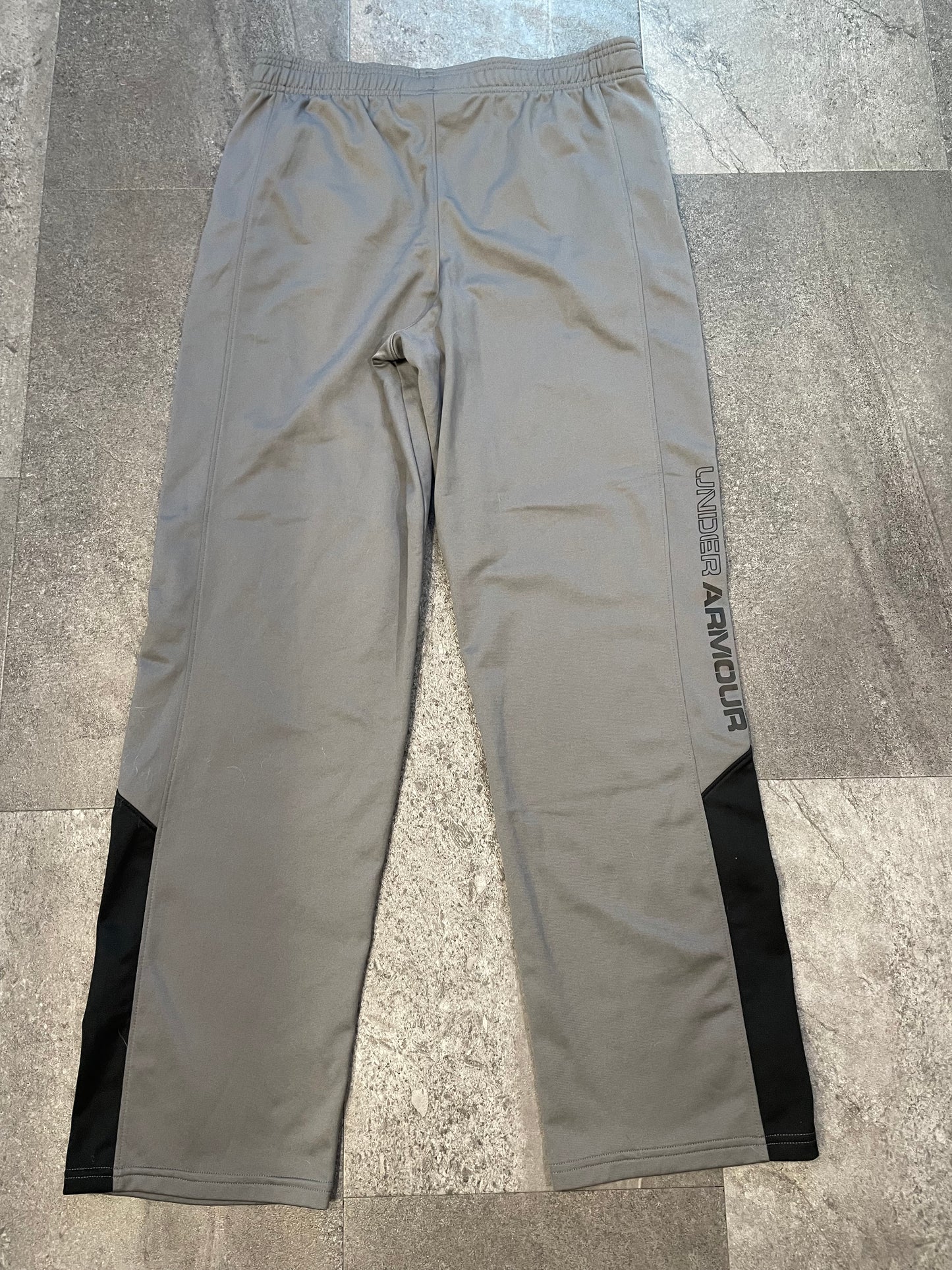 Under Armour Loose Fit Pants (YXL)