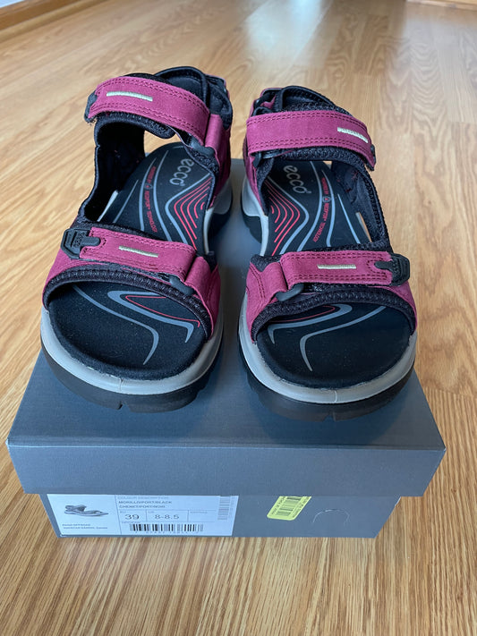 NEW Ecco Offroad Yucatan Sandal (8-8.5)