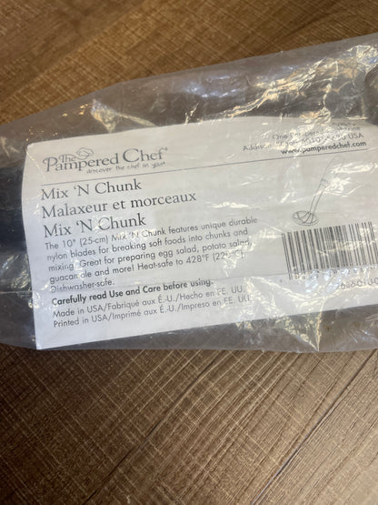 Pampered Chef Mix 'n Chunk