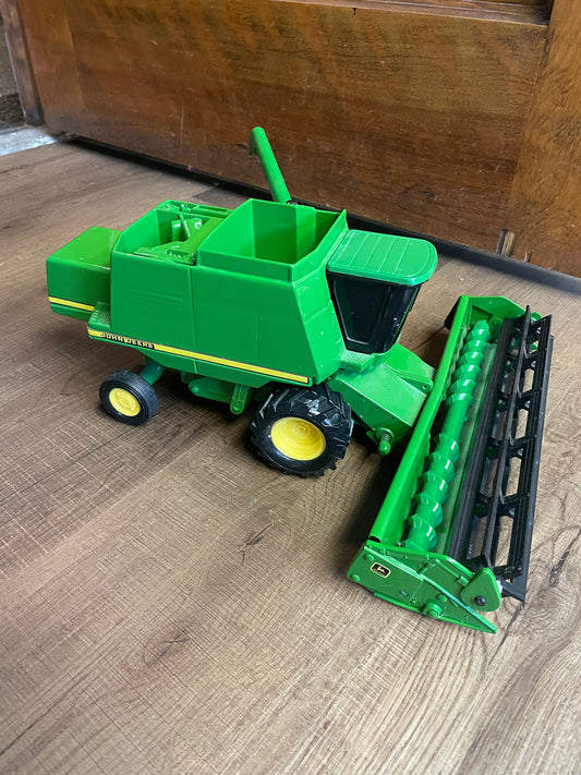 John Deere Ertl 9500 Combine Farm Toy