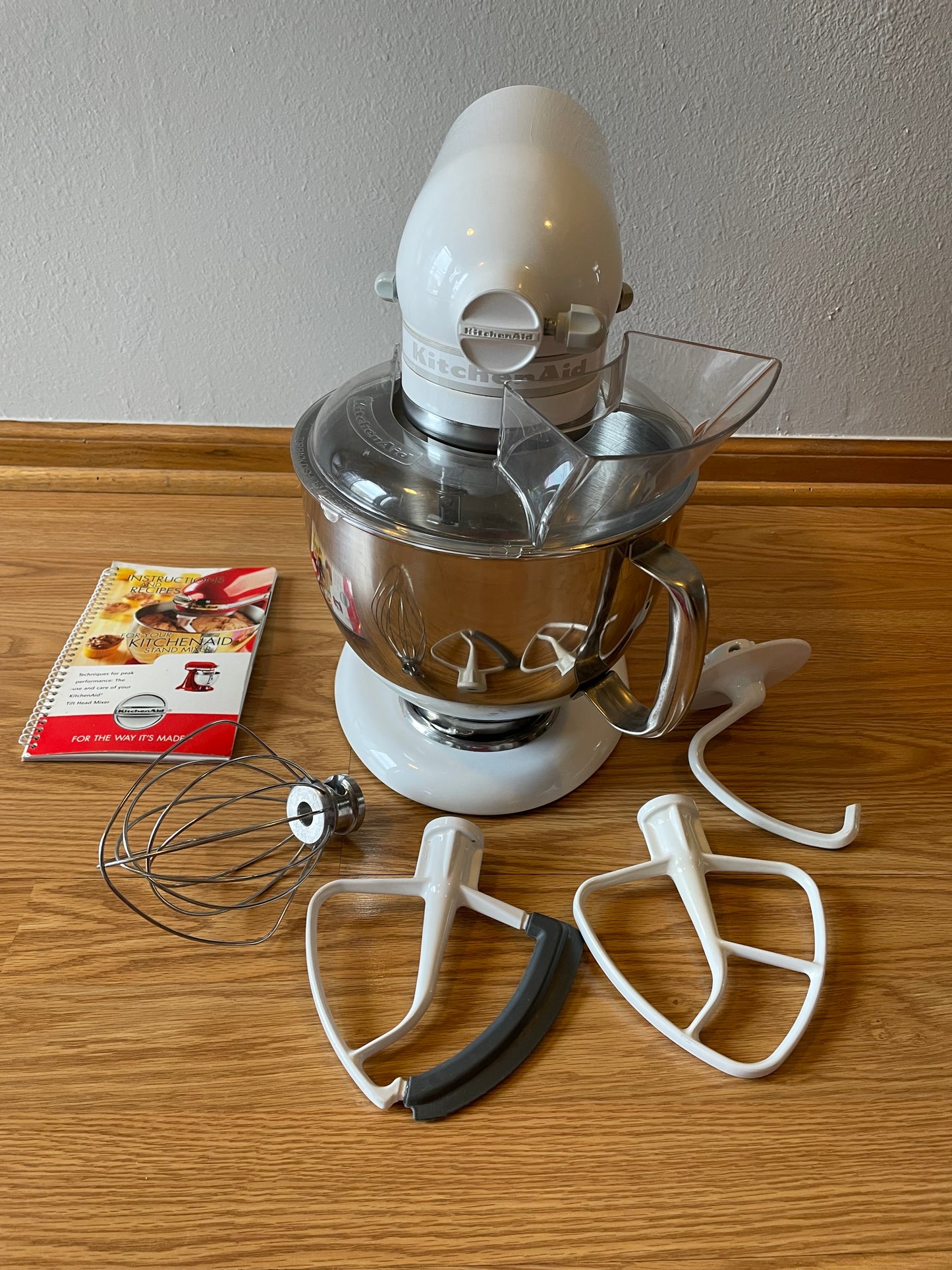 KitchenAid Artisan Series 5 Quart Tilt Head Stand Mixer