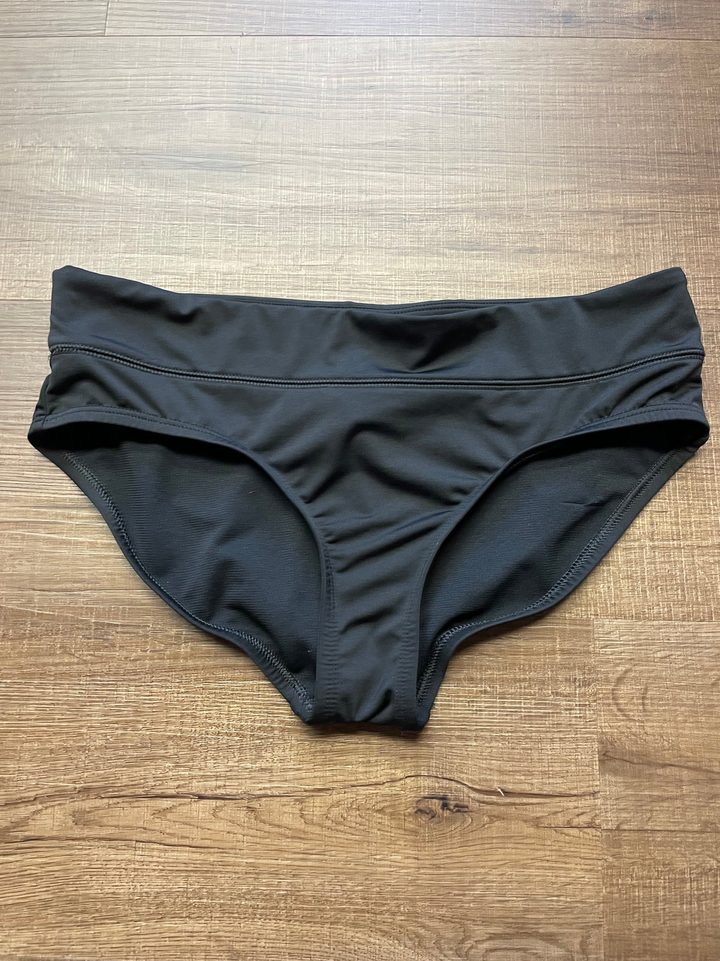 Nike Swim Bottoms (M)