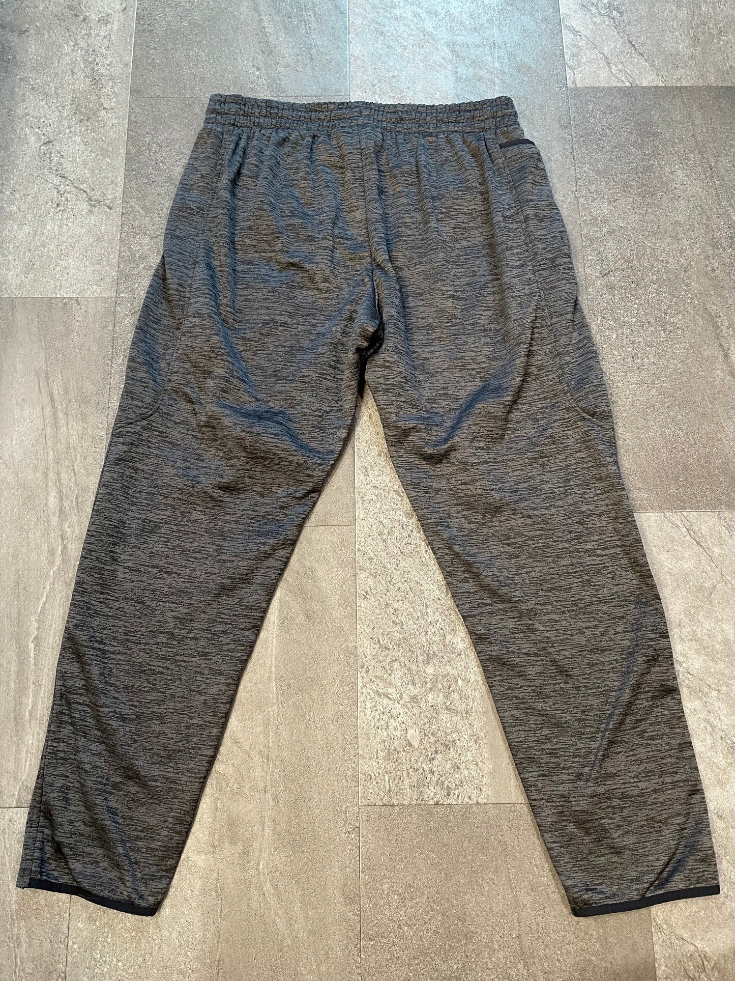 Under Armour Loose Fit Men's Pants (XL)