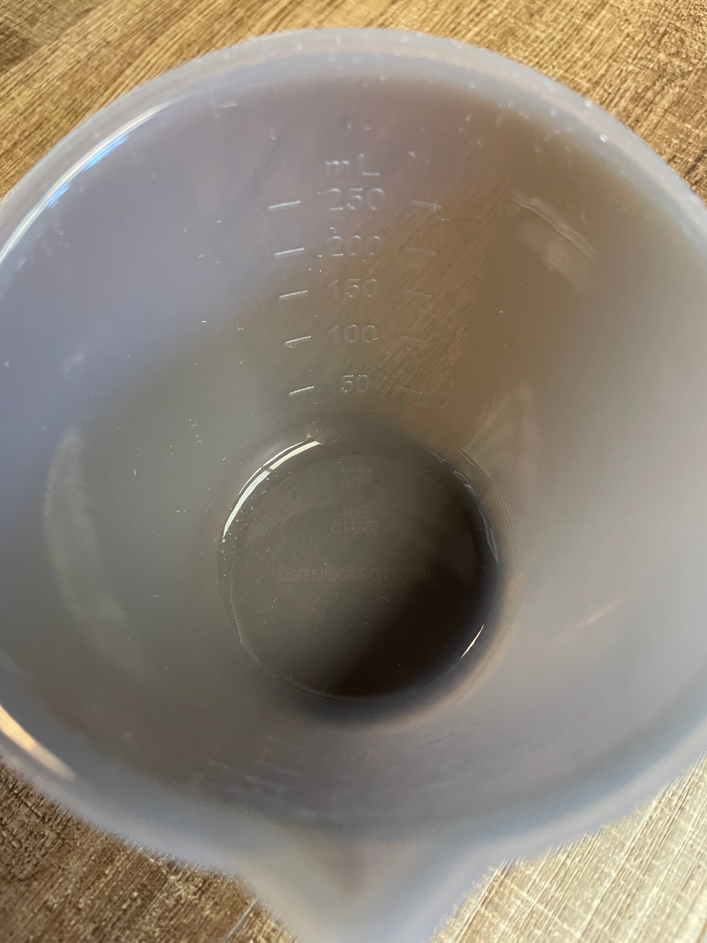 Pampered Chef Measuring Cup with Lid