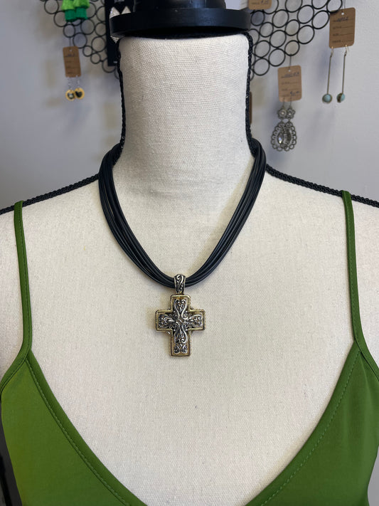 Cross Pendent Necklace