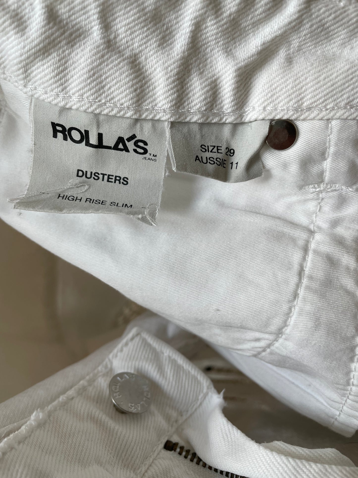 Rollas Dusters High Rise Slim Jean Shorts (29)