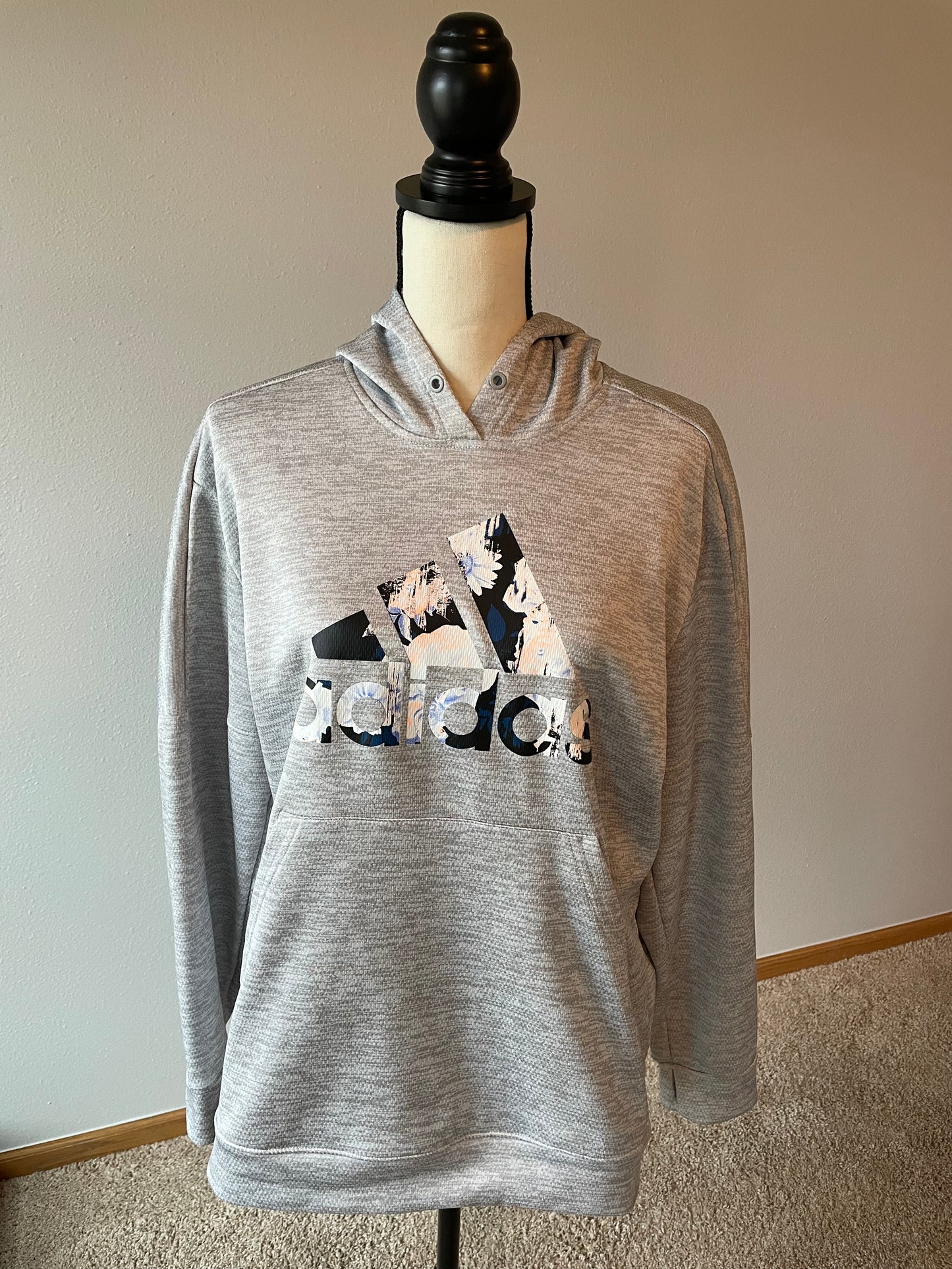 Adidas Sweatshirt (XL)