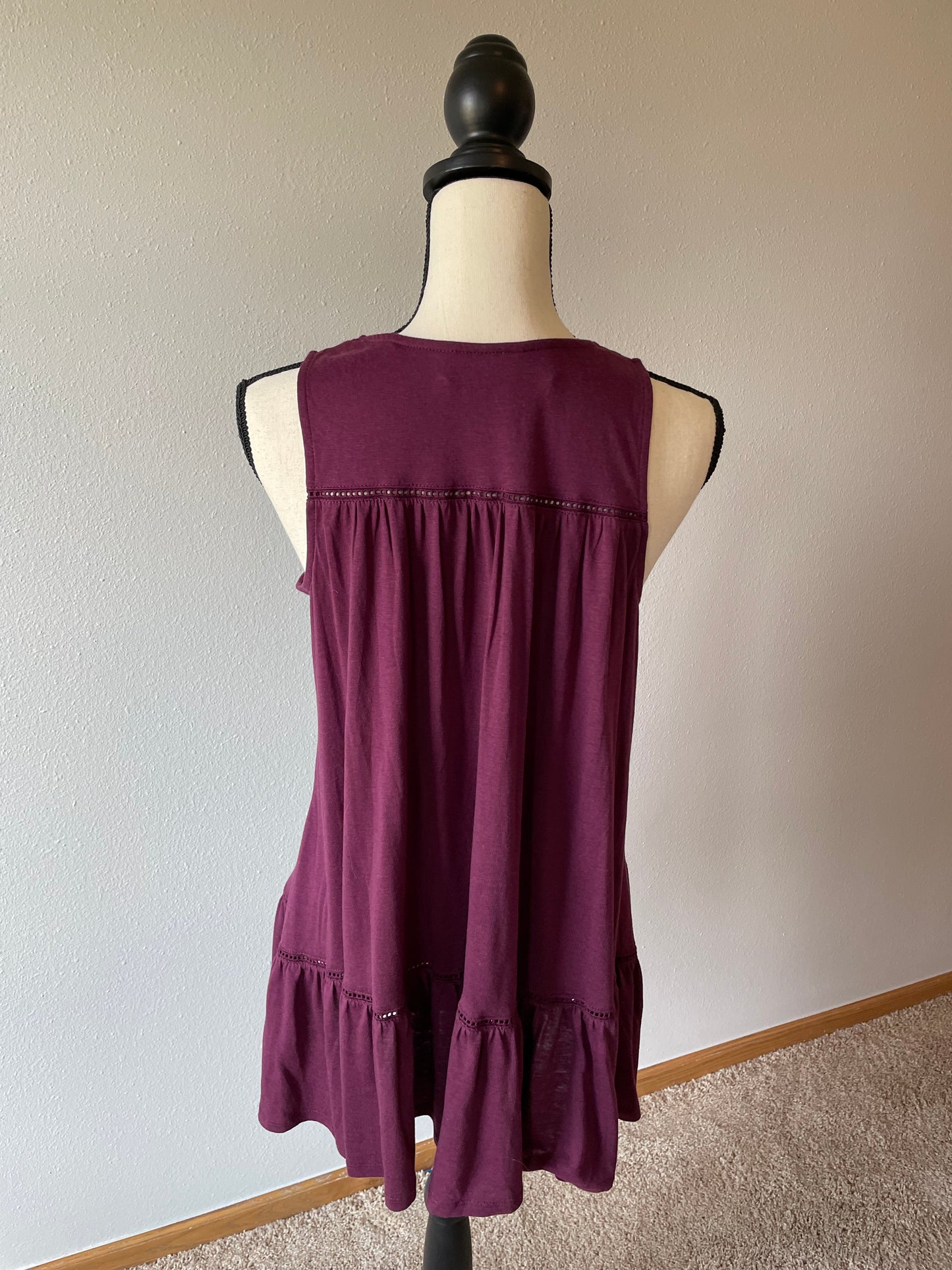 Time & True Plum Hobo Tank (M)