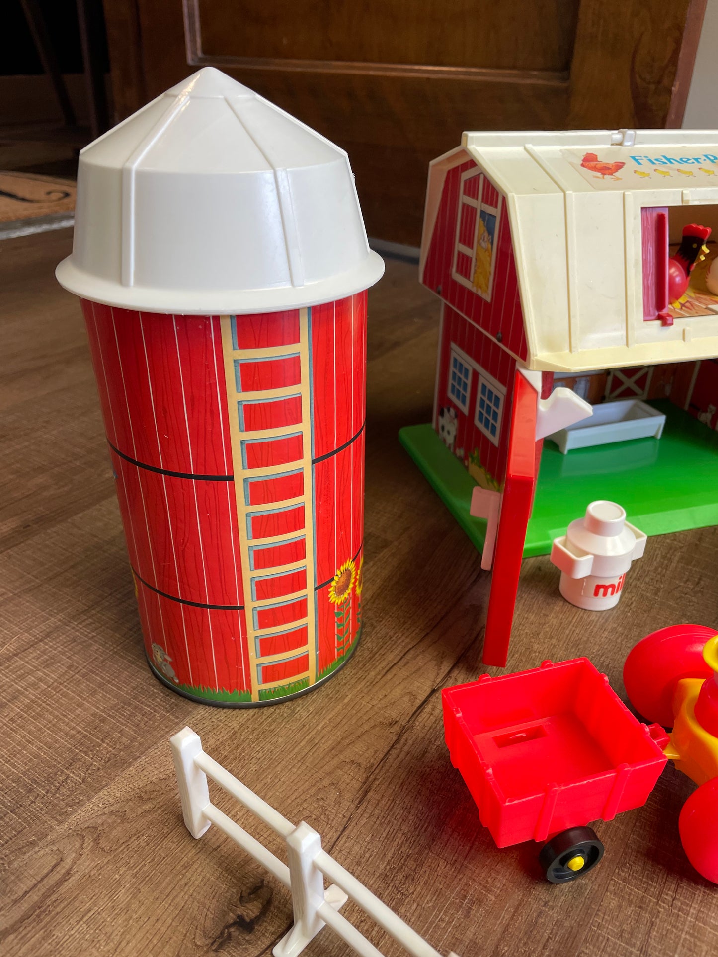 Vintage Fisher Price Play Barn And Silo