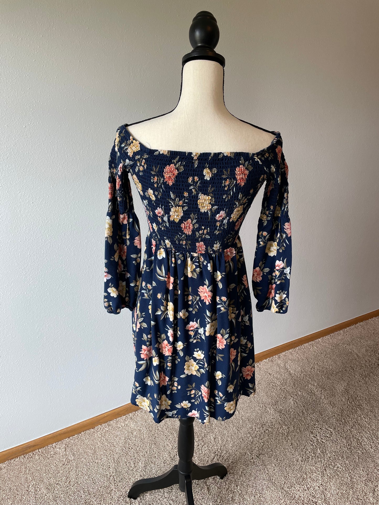 Riley & James Off Shoulder Dress (M)