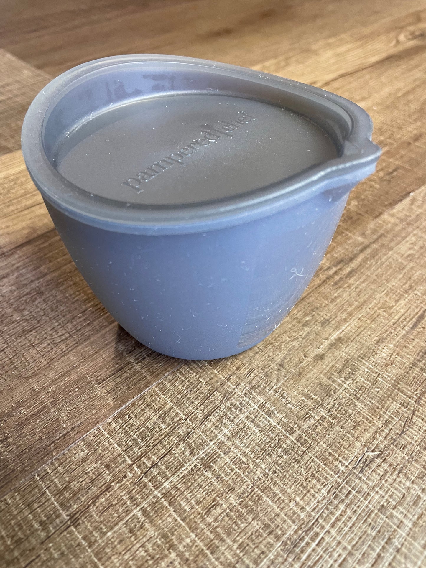 Pampered Chef Measuring Cup with Lid